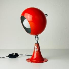 Vintage red metal desk lamp Eyeball Italy 1970s, Mid-century modern, Space Age design