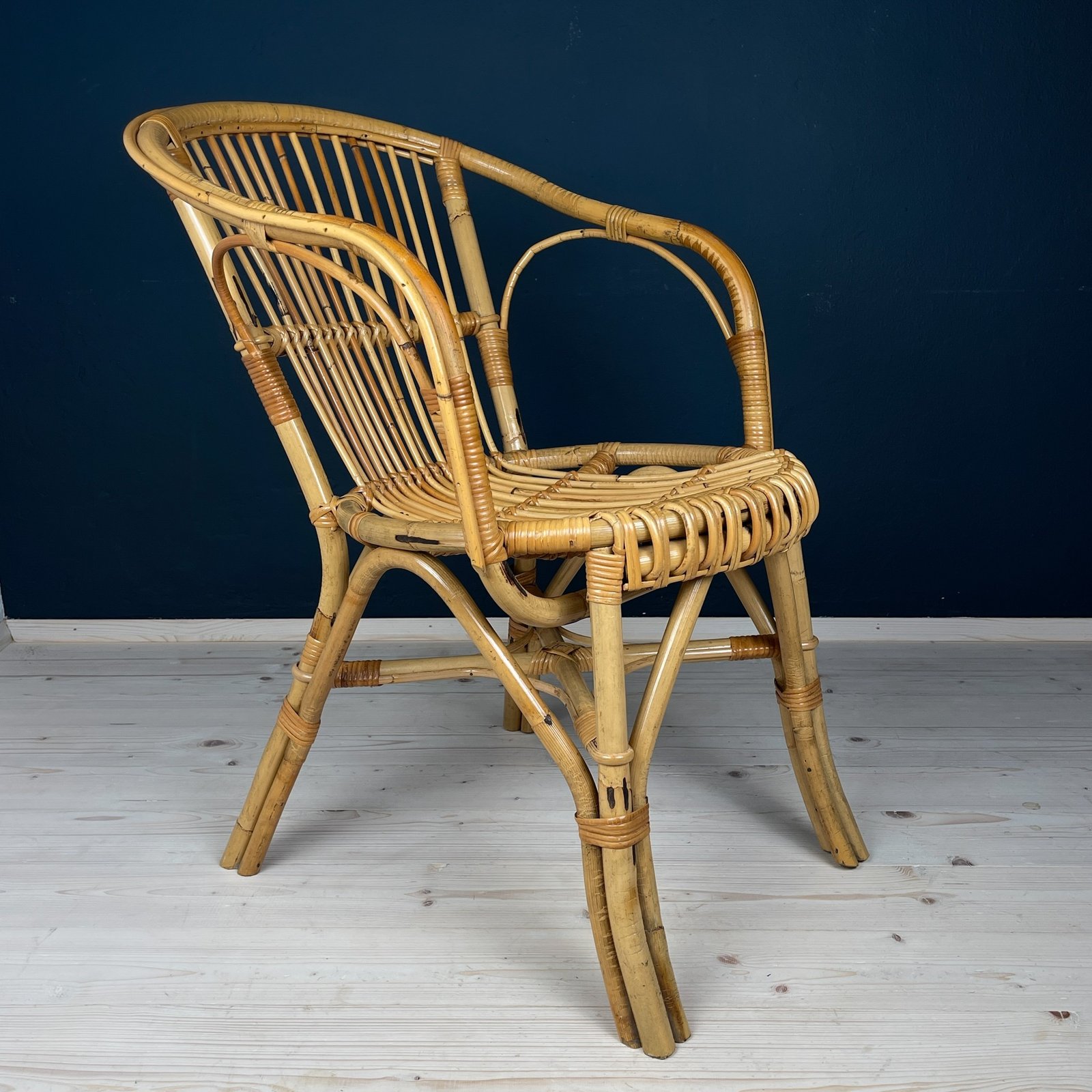 Vintage rattan armchair, Italy 1970s, Italian garden furniture, Mid-century interior Wicker Rattan Armchair