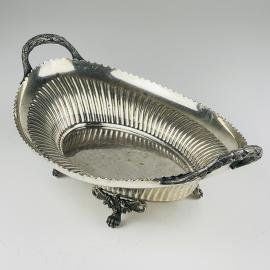 Antique Victorian Silver Plated Bread Basket or Fruit Dish By Walker & Hall, England, 1890s