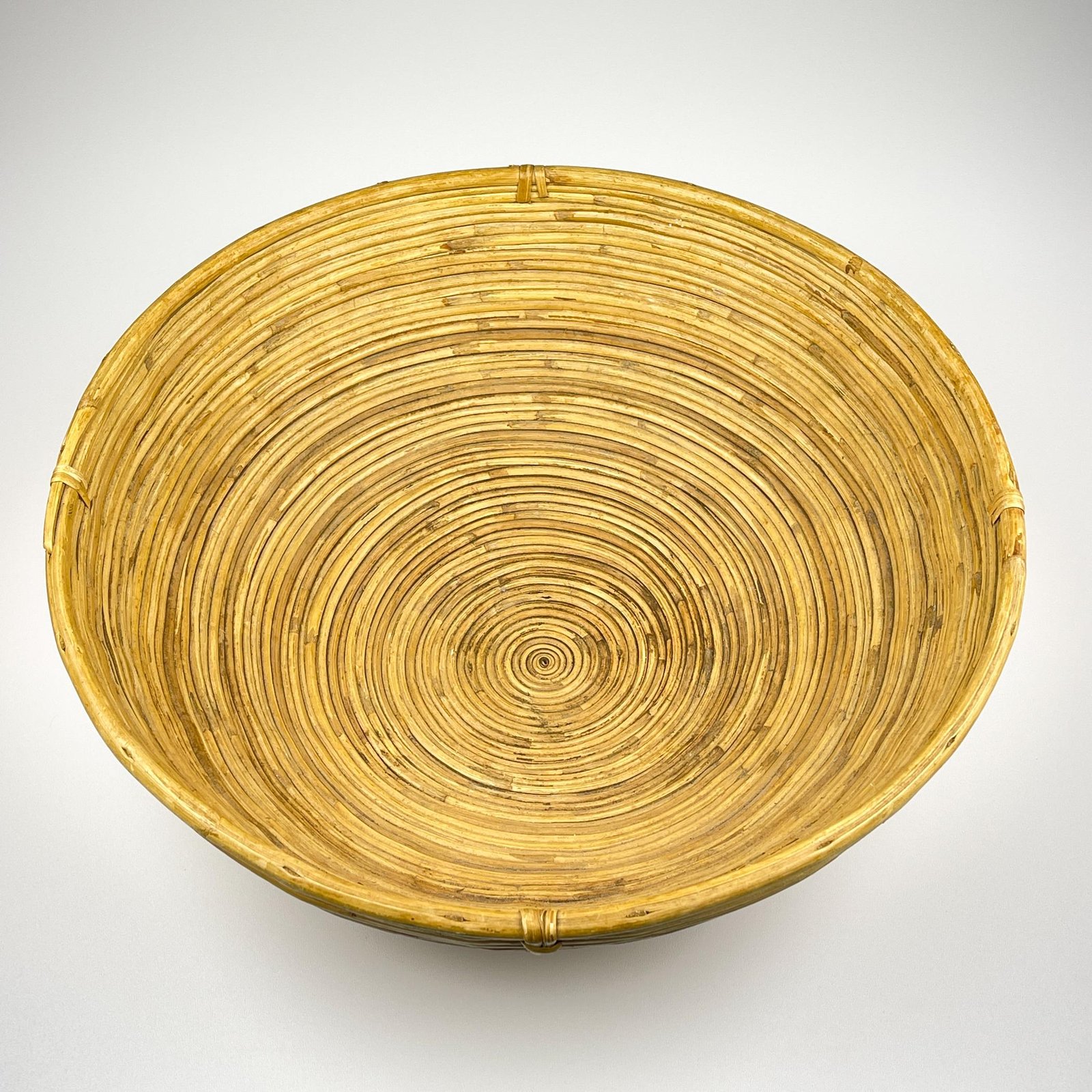 Large rattan bowl for fruits, Italy 1970s