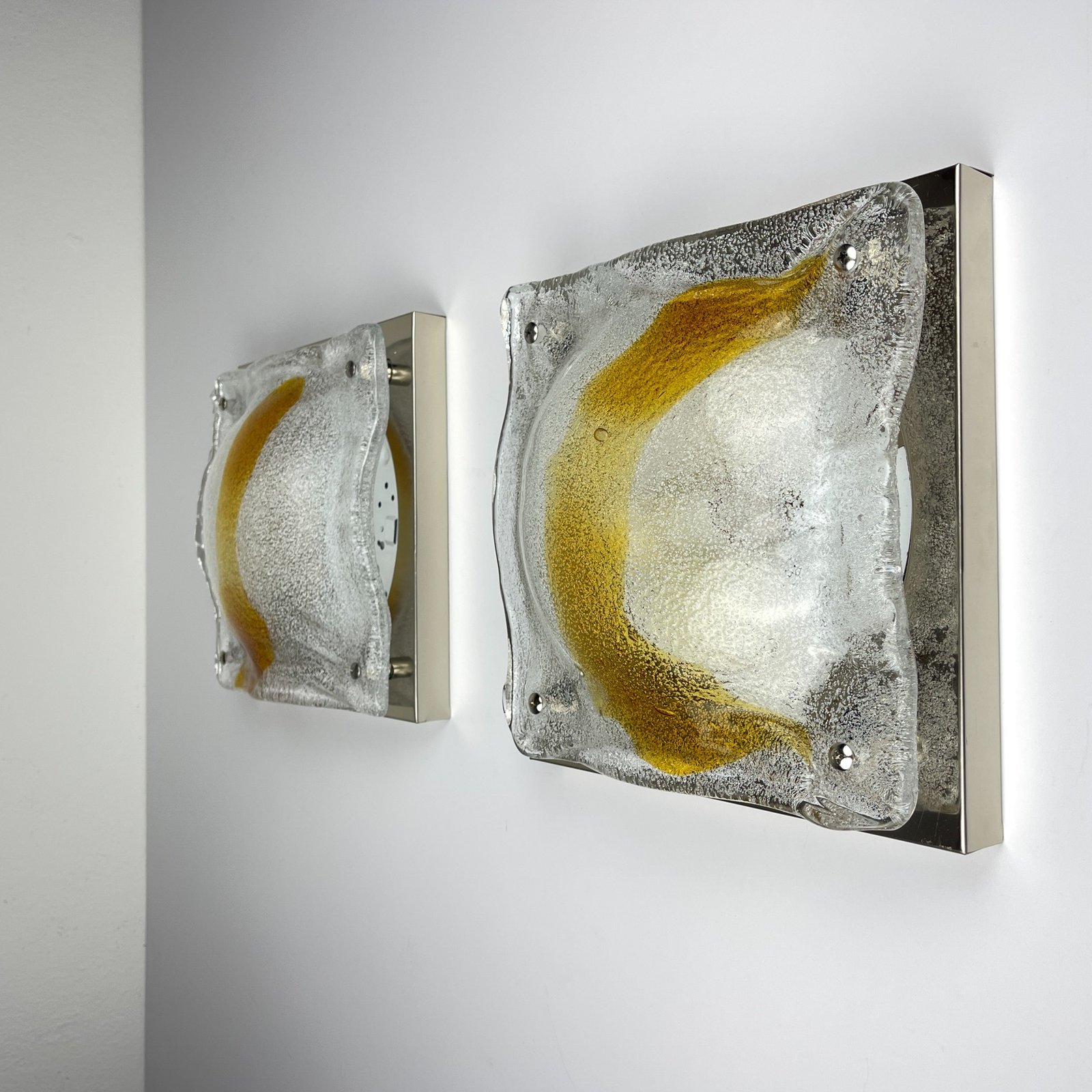 Vintage Murano wall lamps, Italy 1980s, Set of 2