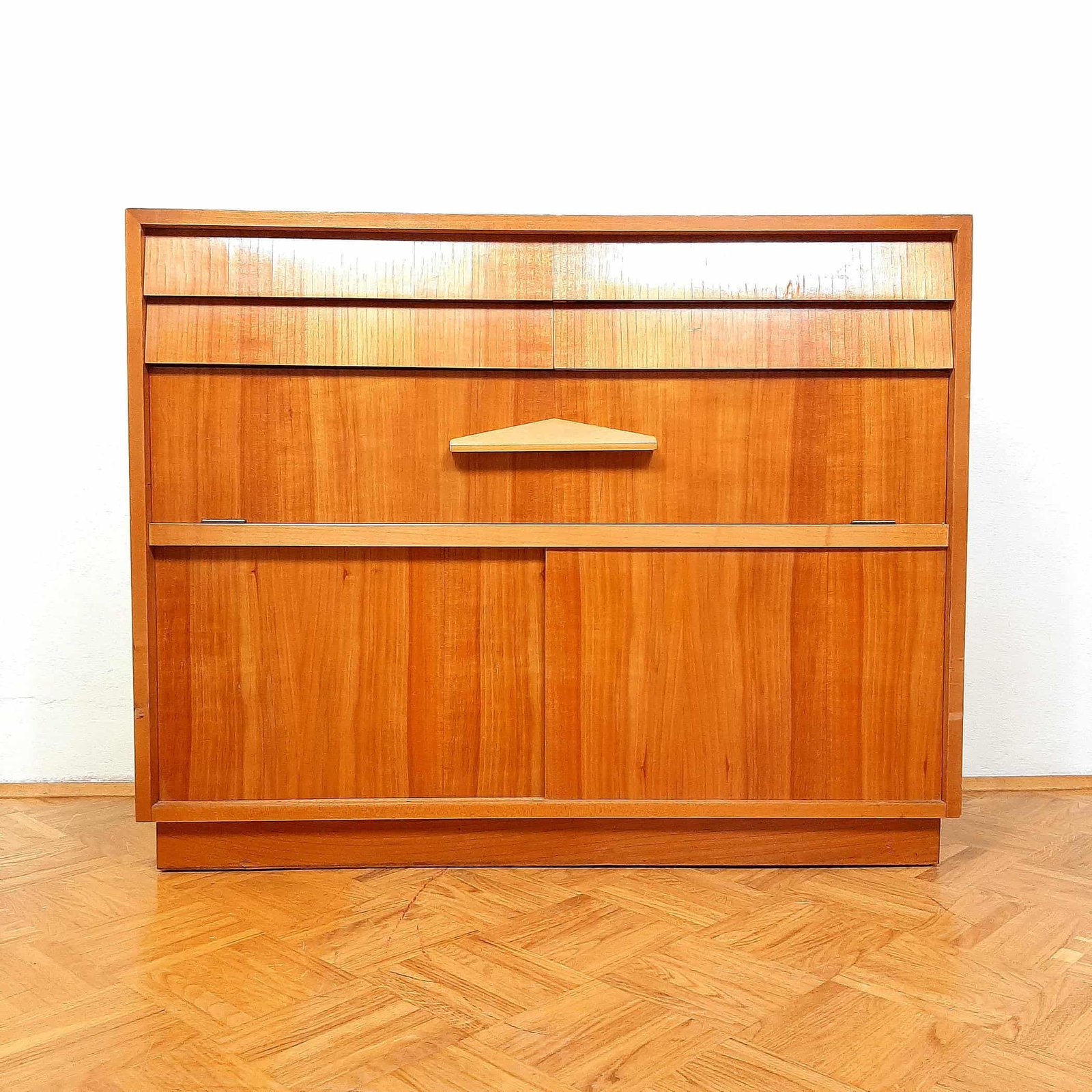 Mid-century retro wood chest of drawers 60s Modern Scandinavian Style Vintage