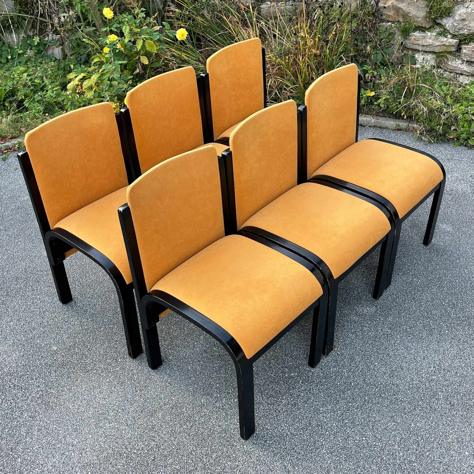 Set of 6 vintage orange dining chairs Italy 1980s Italian Design Mid-century Modern Chairs