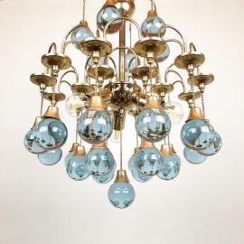 Vintage cascade murano glass chandelier Italy 1960s Brass and 25 murano balls